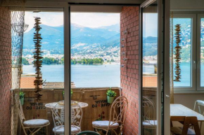 Collina Azzurra Lake View